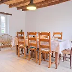 De L'egal Tatil Evi